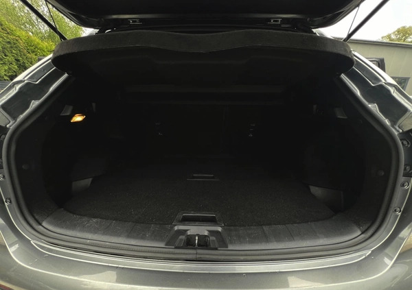 Nissan Qashqai cena 73900 przebieg: 106000, rok produkcji 2018 z Woźniki małe 742
